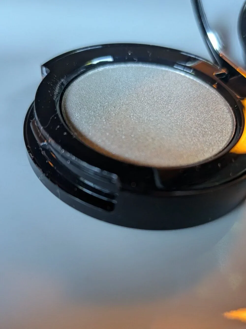 Alima Pure Refillable Pressed Eyeshadow Compact + Refill Pan in Solar